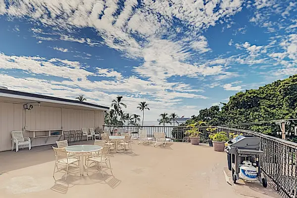 Panoramic Rooftop Views Await