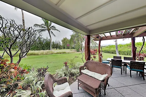 Private lanai with a enough seating for everyone to enjoy.