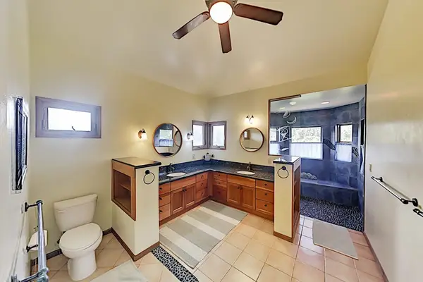 Double Vanity Bathroom With Ample Space