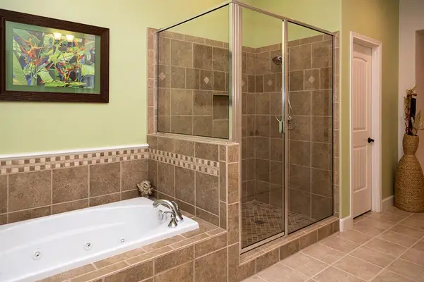 Deluxe Deep Soaking Jet-Tub & Glass Walk-In Shower Suite