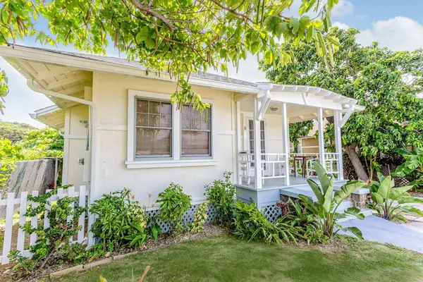 Your relaxing stay begins the moment you enter this charming cottage retreat