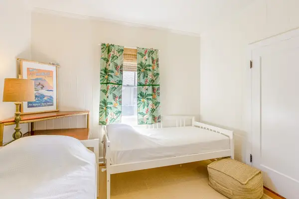 Twin beds offer flexibility without compromising comfort during your memorable Hawaiian stay