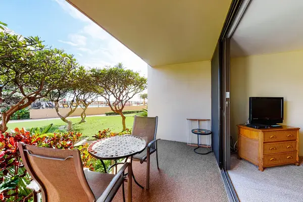 Private Lanai For Quiet Mornings