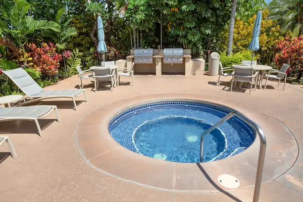 Relaxing Spa Pool For Total Relaxation