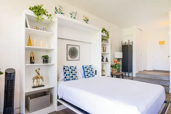 Cozy Murphy Bed For Flexible Sleeping Space