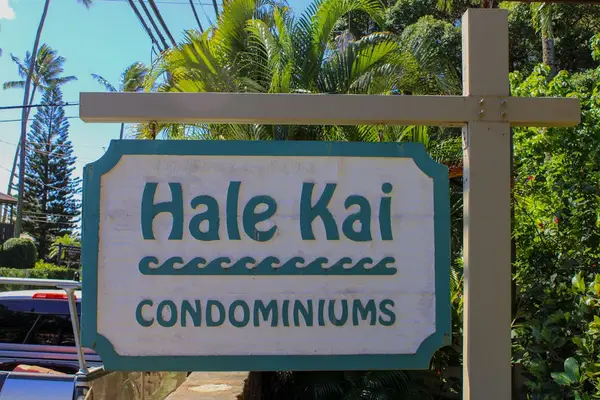 Welcome To Your Hawaiian Paradise