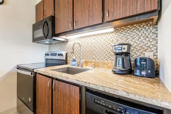 Fully Equipped Kitchen For Easy Meals