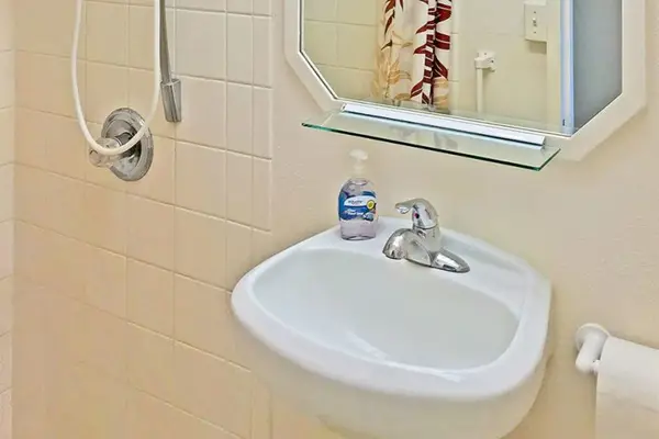 Clean and functional bathroom thoughtfully equipped for your stay.