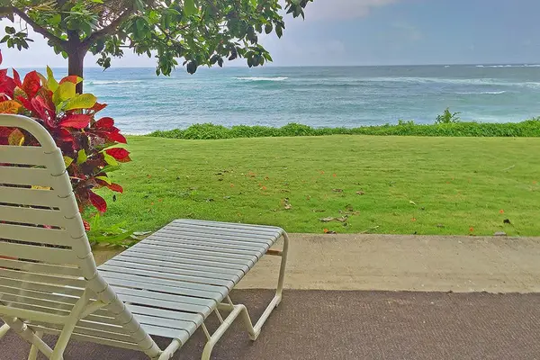 Unwind beside the ocean while enjoying peaceful beachfront surroundings.