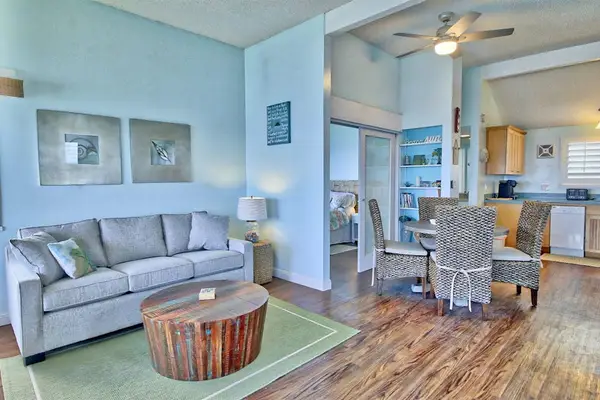 Living room with sofa bed for extra company.