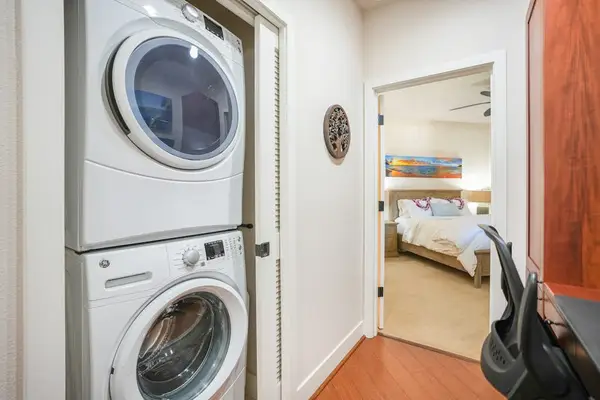 In Unit Washer And Dryer Convenience