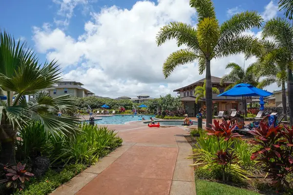 Resort Pathways Surrounded By Tropical Beauty