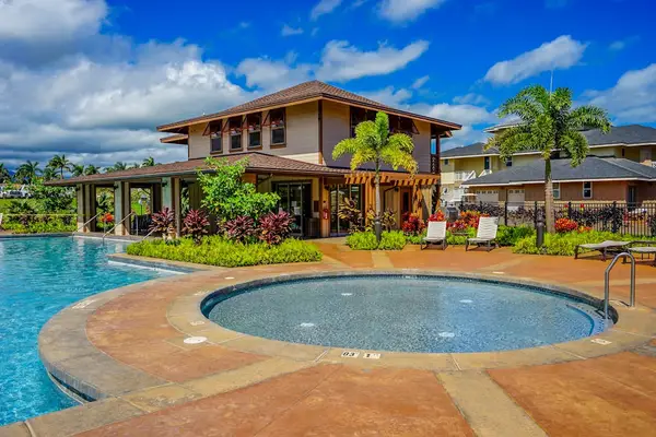 Resort Style Hot Tub For Relaxation