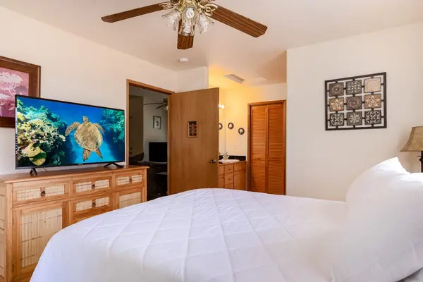 Comfortable Bedroom With Island Charm