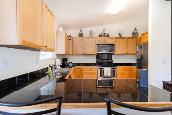 Chef Friendly Kitchen With Modern Convenience