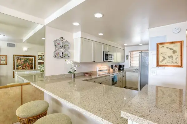 Chef's Kitchen For Island Feasts