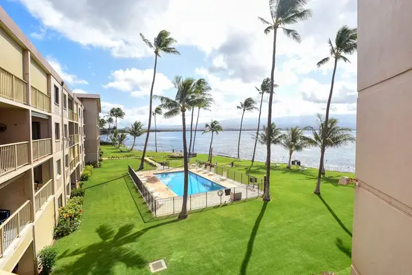 Poolside Paradise Outside Your Door