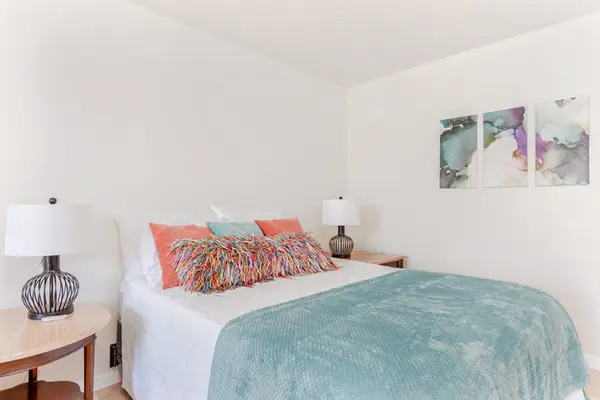 Peaceful Studio Retreat
