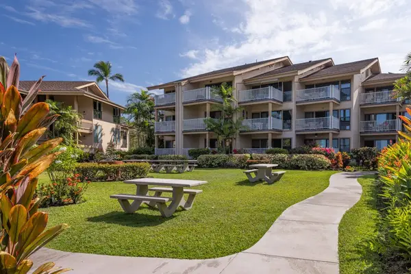 Sunny Grounds with Walking Path & Picnic Area