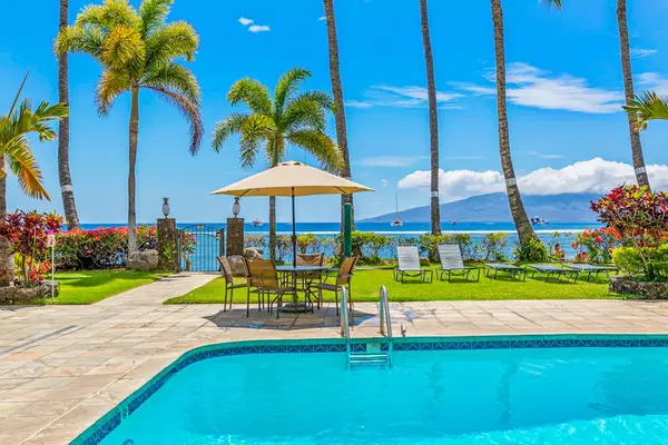 Oceanfront Pool With Breathtaking Island Views