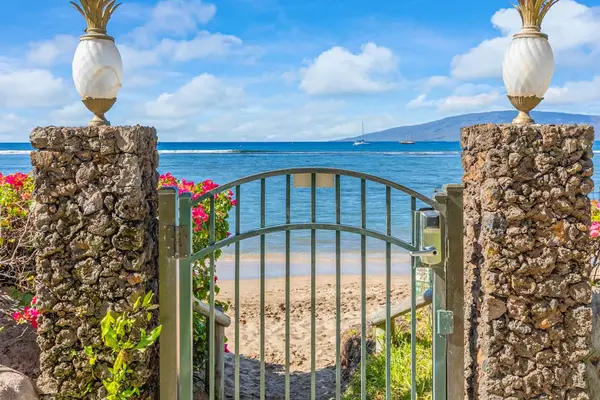 Grand Ocean Gate To Paradise