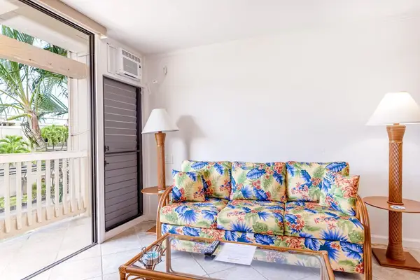 Bright Living Room With Lanai Access