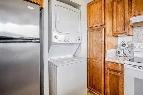Easy Vacation Living With In-Unit Laundry