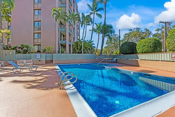 Sparkling Resort Pool For Endless Island Fun