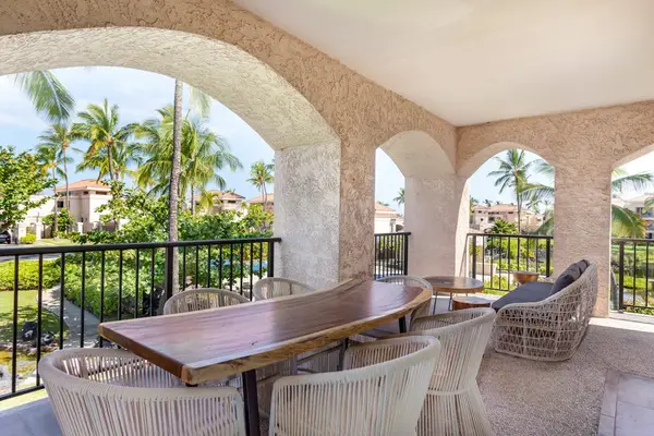 Covered Lanai Dining With Tropical Views