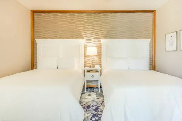 Charming Twin Bedroom For A Restful Stay
