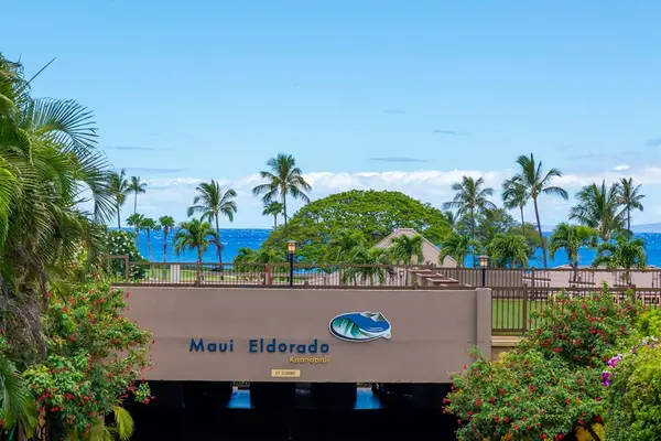 Welcome To Paradise In Kaanapali