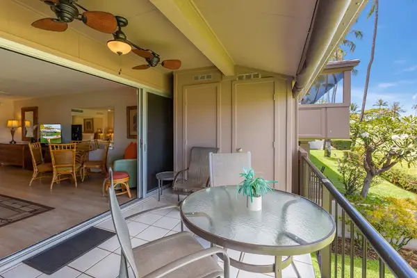 Al Fresco Dining On The Lanai