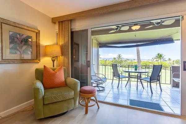 Lanai With Refreshing Island Breeze