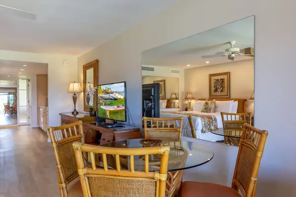 Spacious Dining And Living Area