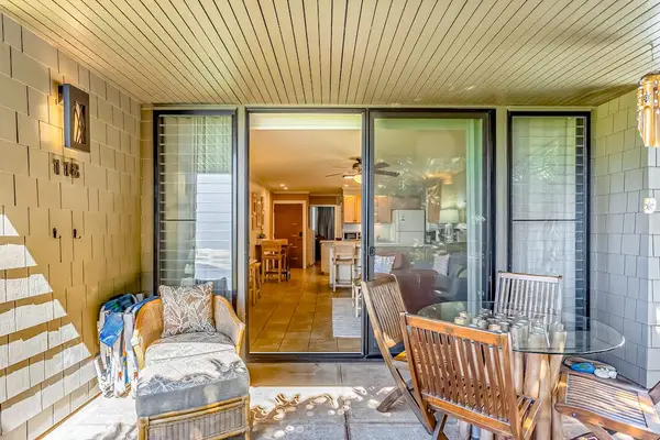 Covered Lanai Perfect For Outdoor Dining