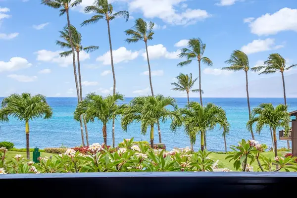 Mahina Surf Resort