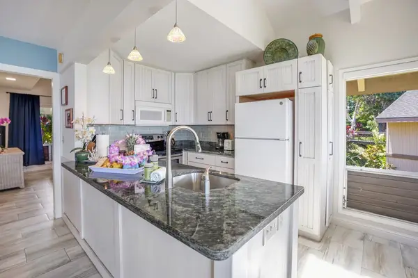Prepare your favorite meals in the fully equipped kitchen.