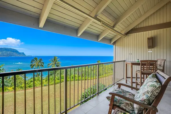 Relax on the lanai while enjoying panoramic ocean views.