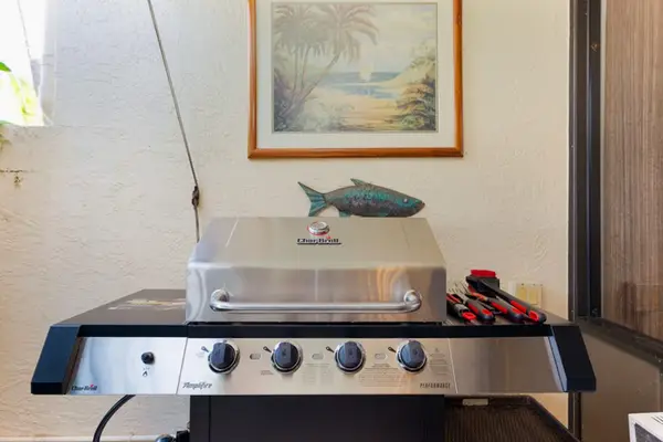 Outdoor BBQ Grill Station for Al Fresco Cooking