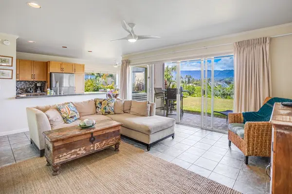 Bright Island Living With Stunning Views
