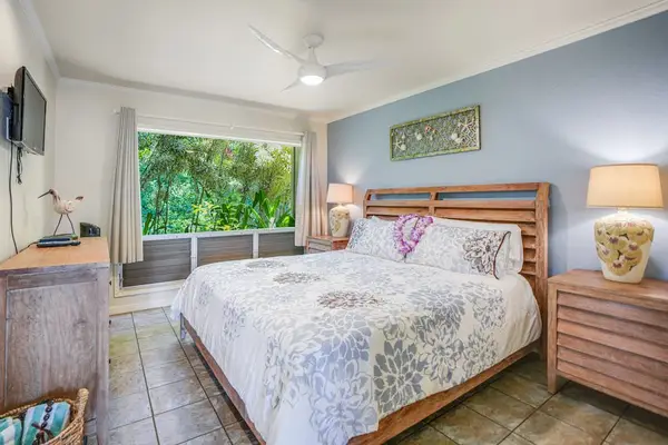Peaceful King Suite For Restful Nights