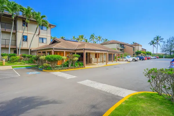 Spacious Resort Grounds With Island Character