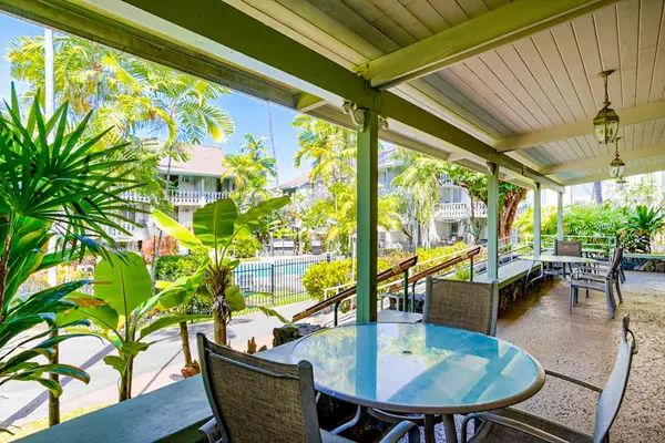 Open Courtyard For Outdoor Relaxation