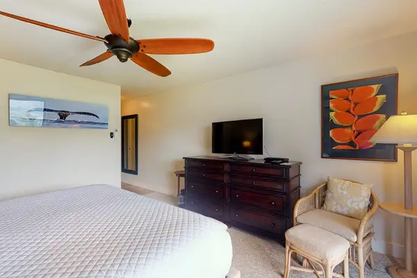 Relax comfortably in this bright bedroom after exploring the island