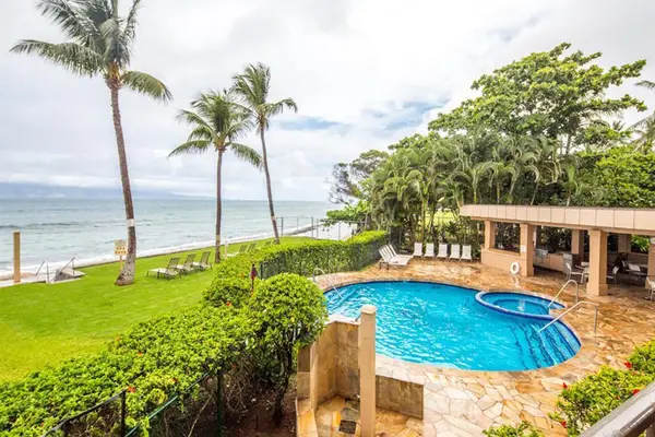 Oceanview Pool And Hot Tub Oasis