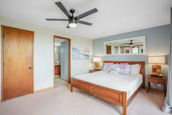 Bedroom with access to private bathroom