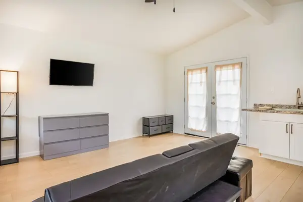 Spacious Studio With Smart Layout