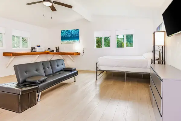 Bright Studio With Modern Comfort