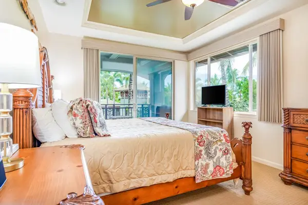 Primary Suite With Vaulted Ceiling Charm