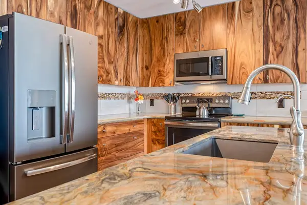 Cook With Ocean-Inspired Style